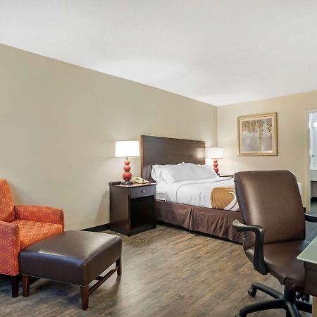 Quality Inn Baton Rouge East I-12 Exterior photo